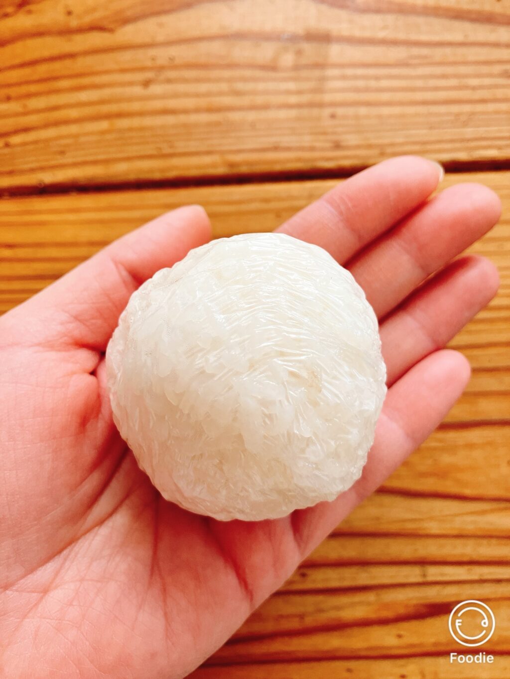 スープジャーに入れるために作った小さめサイズのおにぎり（約60g）
